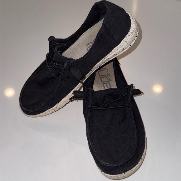 Hey Dude Wendy Woven Black - Picture 6 of 6